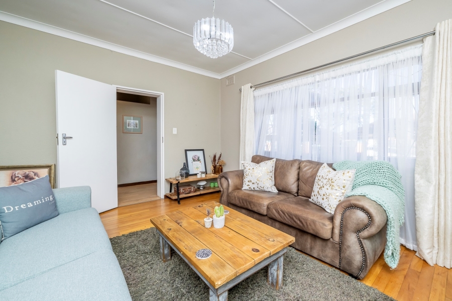 3 Bedroom Property for Sale in Clamhall Western Cape